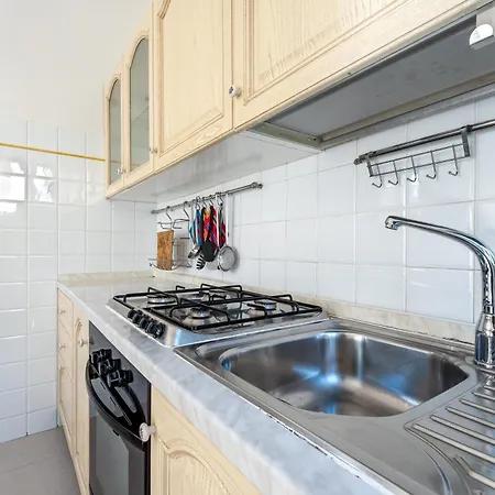 Due Passi Dal Mare, Puccini Garden Holiday home *