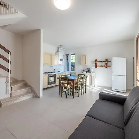 Due Passi Dal Mare, Puccini Garden Holiday home *